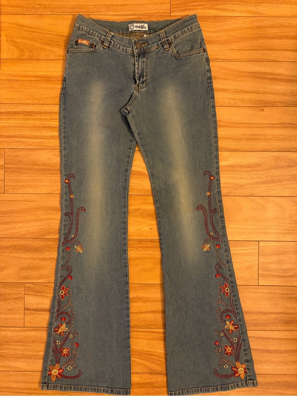 Vintage Y2K Embroidered Flare Jeans with Floral Trim